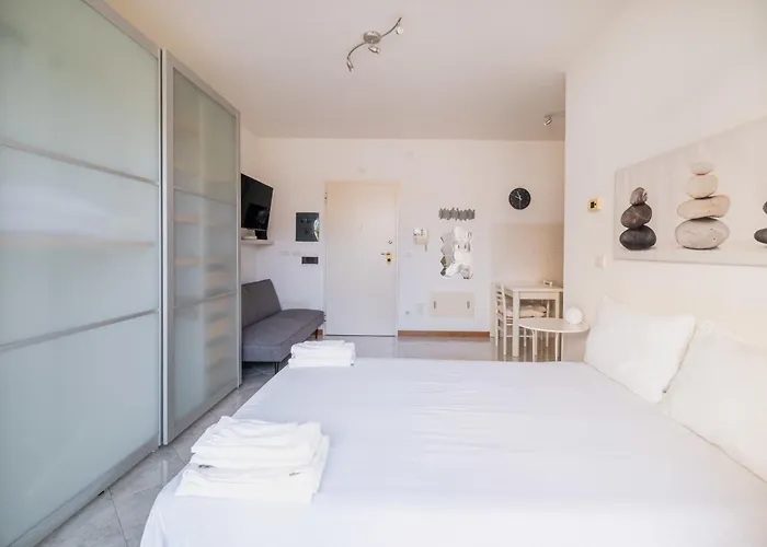 Homeby, Savena Terrace Apartment