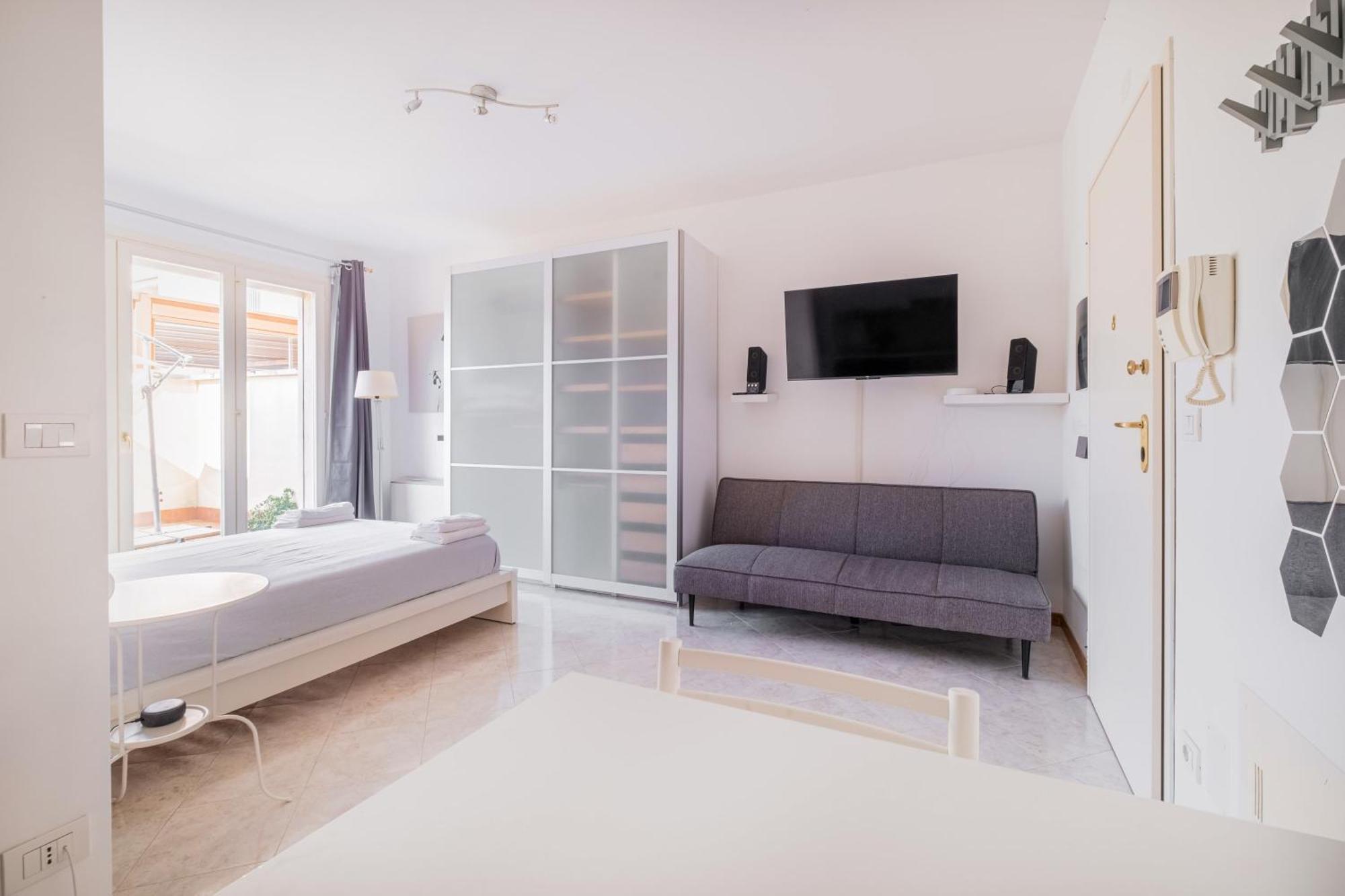 Homeby, Savena Terrace
